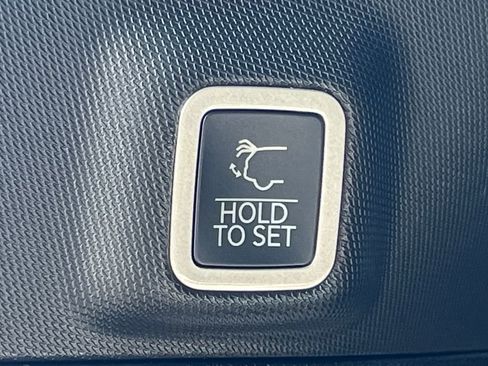 New 2025 Jeep Grand Cherokee Limited w/ Trailer Tow Package image 25