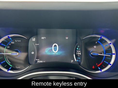 Used 2022 Chrysler Pacifica Touring-L FWD image 15