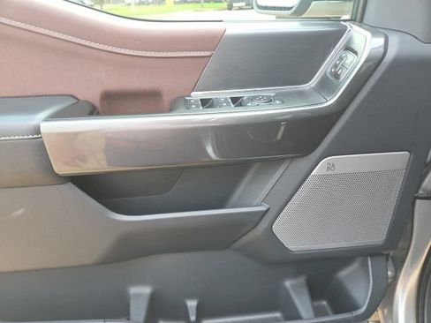 Used 2022 Ford F150 Lariat AWD/4WD image 11