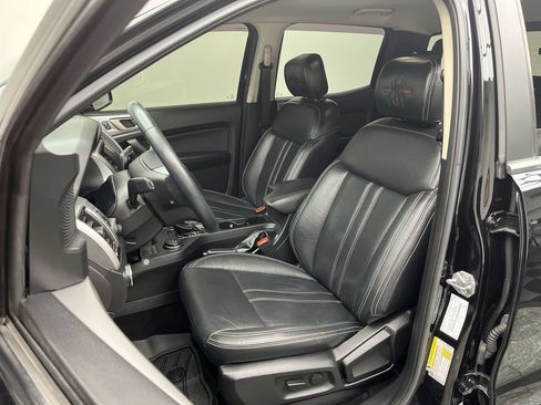 Used 2019 Ford Ranger XLT w/ Equipment Group 302A Luxury AWD/4WD image 9