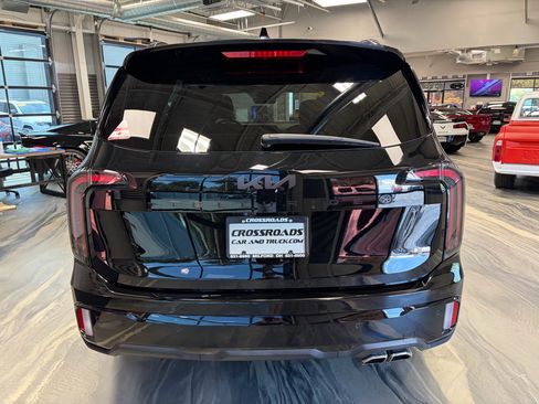 Used 2025 Kia Telluride SX X-Line AWD/4WD image 42
