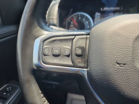 Used 2024 RAM 1500 Laramie AWD/4WD image 17