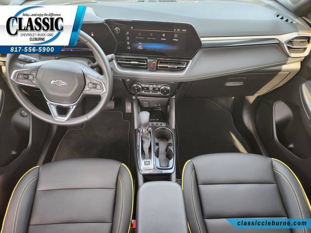 Used 2026 Chevrolet TrailBlazer ACTIV w/ Convenience Package FWD image 2