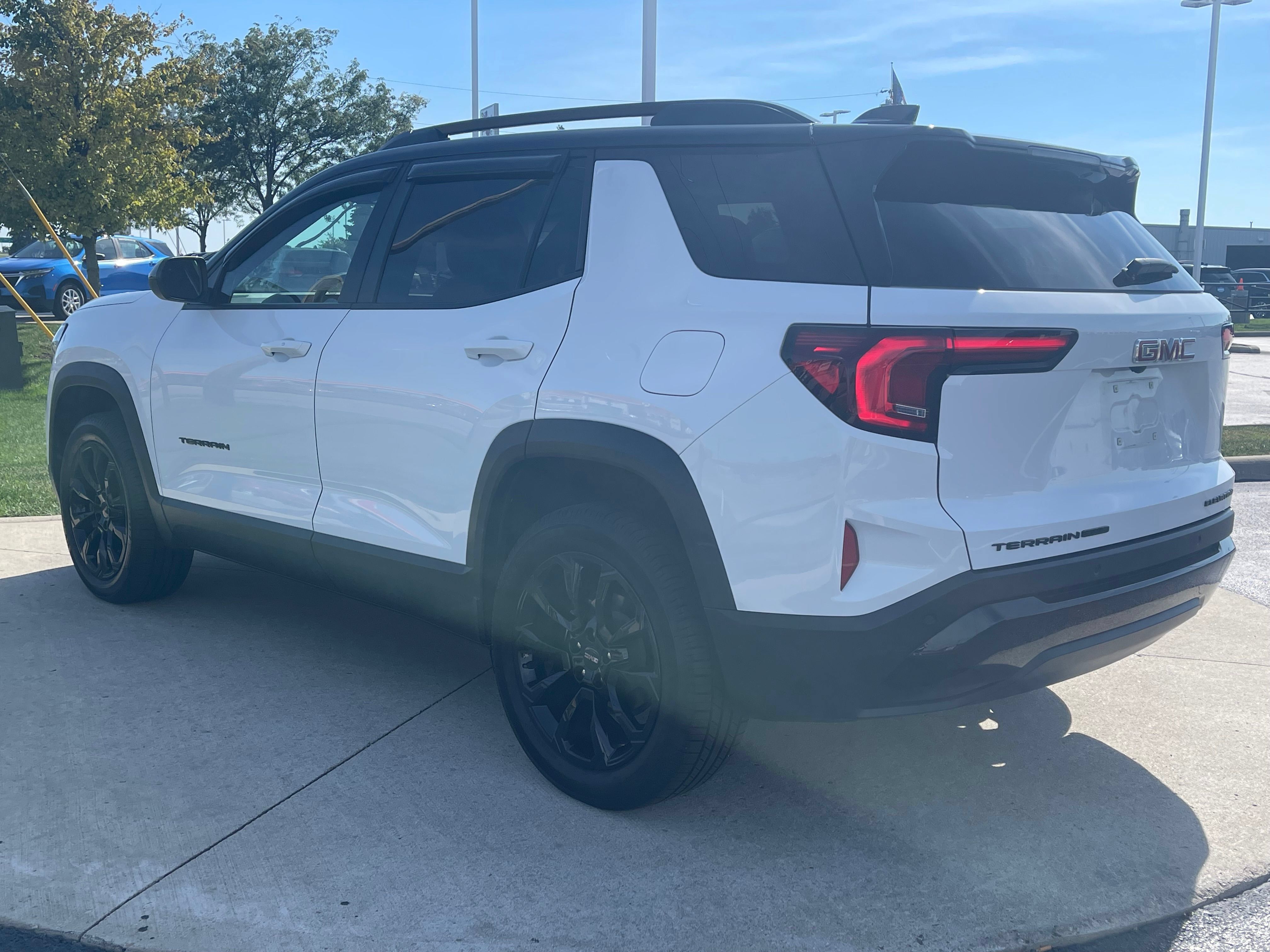 Used 2026 GMC Terrain Elevation w/ Elevation Premium Package AWD/4WD image 5
