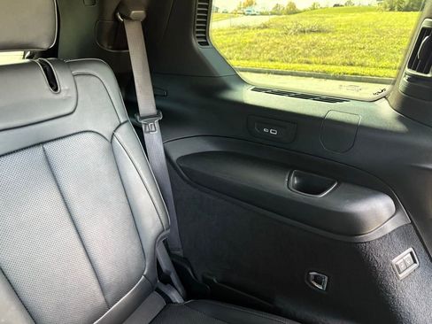 Used 2021 Jeep Grand Cherokee L Overland image 36