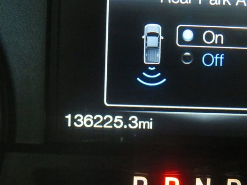 Used 2017 Ford F150 XLT w/ Equipment Group 302A Luxury AWD/4WD image 44
