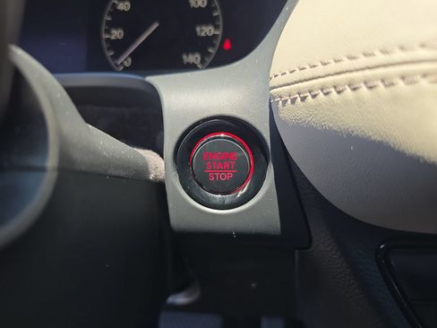 Used 2025 Honda HR-V LX image 24