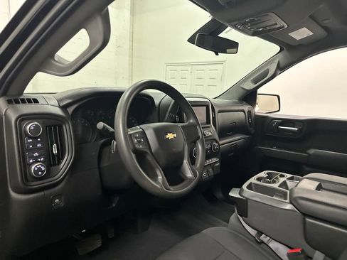 Used 2020 Chevrolet Silverado 1500 Custom w/ Custom Value Package AWD/4WD image 31
