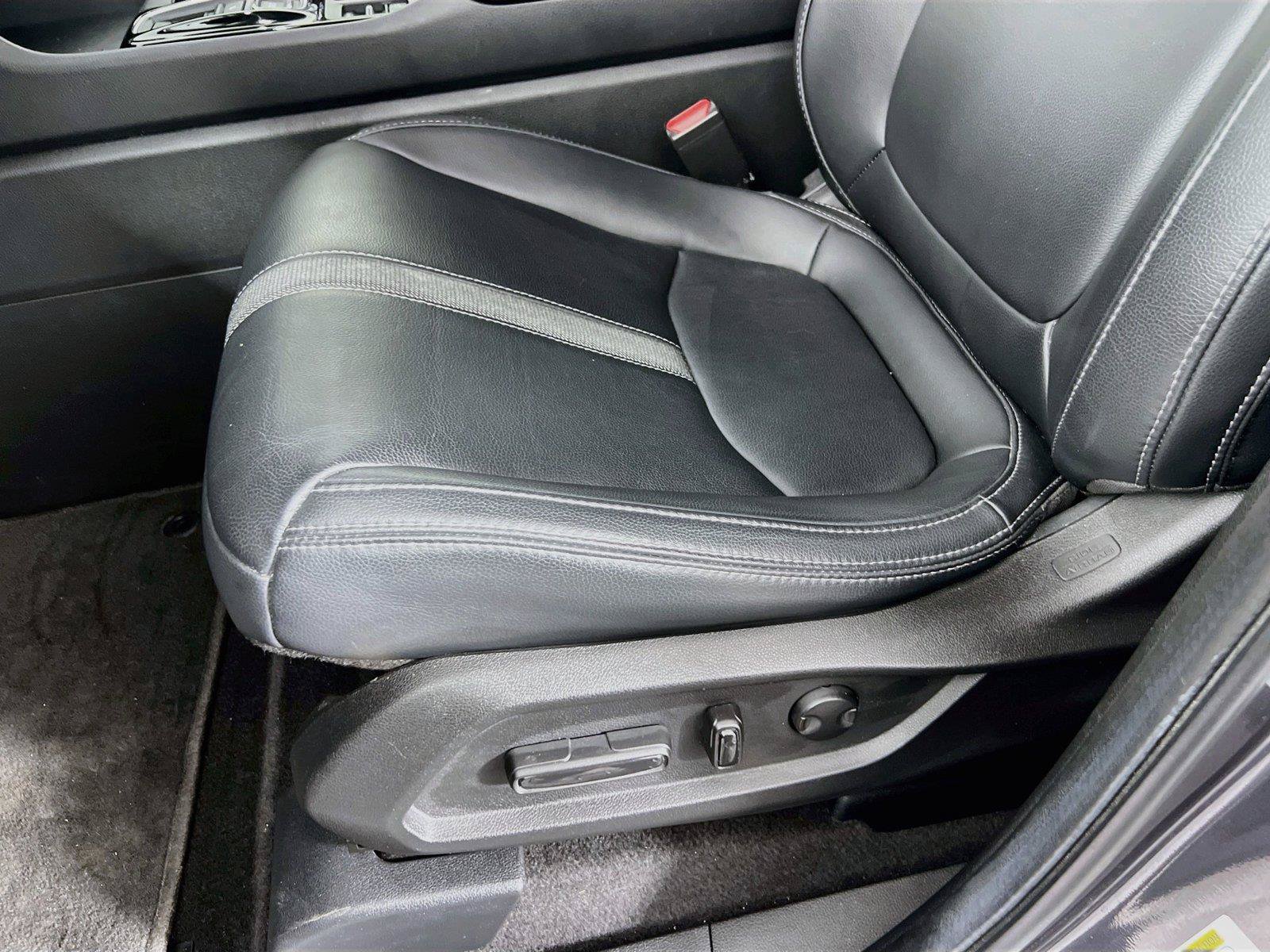 Used 2024 Honda Pilot EX-L image 18