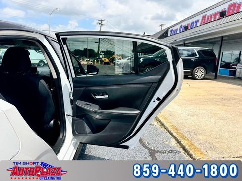Used 2025 Nissan Sentra SR w/ Midnight Edition FWD image 53