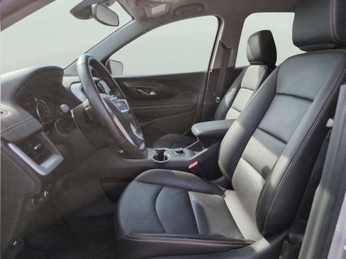 Used 2021 GMC Terrain SLT image 9