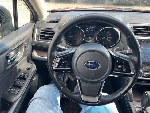 Used 2019 Subaru Outback 3.6R Limited AWD/4WD image 19