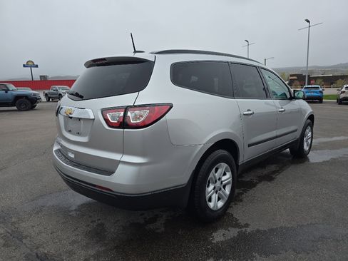 Used 2017 Chevrolet Traverse LS AWD/4WD image 3