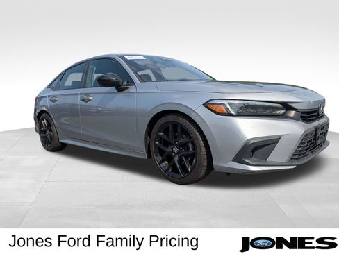 Used 2023 Honda Civic Sport image 3