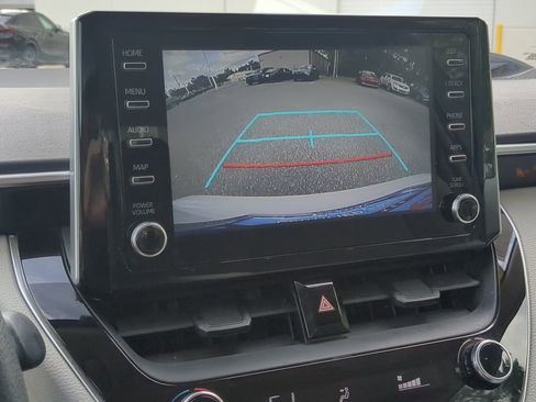 Used 2020 Toyota Corolla LE image 26