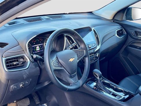 Used 2024 Chevrolet Equinox Premier image 9