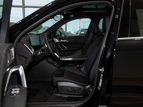 New 2025 BMW X1 xDrive28i w/ Premium Package image 19