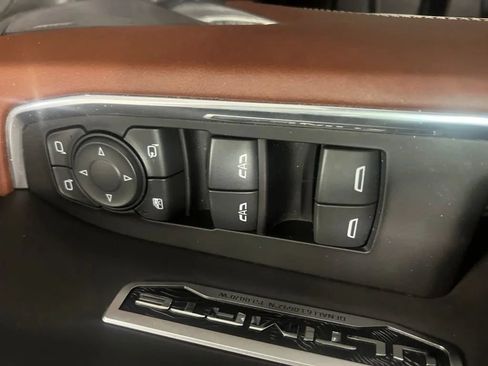 Used 2023 GMC Sierra 1500 Denali Ultimate AWD/4WD image 16