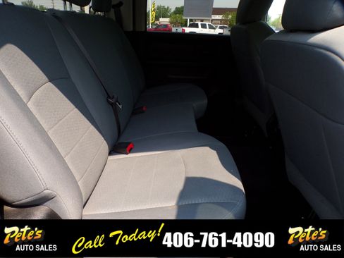 Used 2017 RAM 1500 Express w/ Express Value Package image 14