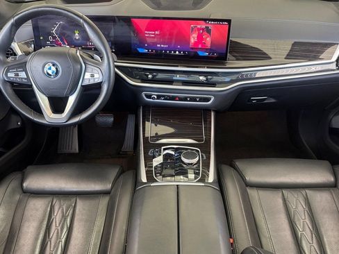 Used 2025 BMW X5 xDrive50e AWD/4WD image 15