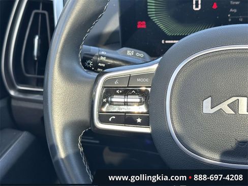 Certified 2024 Kia Sorento S w/ Panoramic Sunroof Package image 20