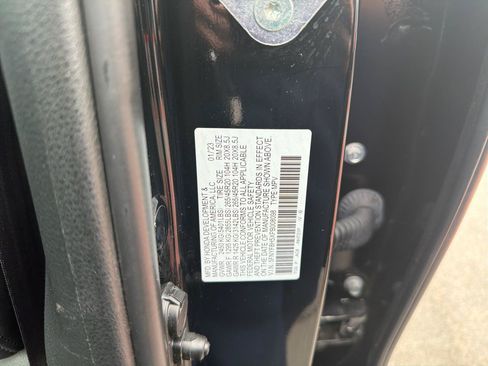 Used 2023 Honda Passport EX-L image 32