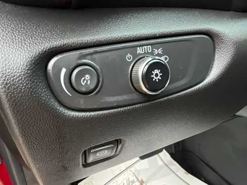 Used 2023 Chevrolet Blazer RS w/ Enhanced Convenience Package image 35