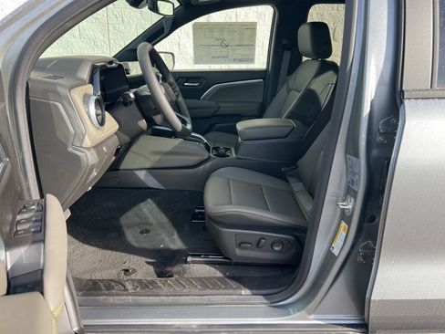 New 2026 Chevrolet Colorado ZR2 w/ Technology Package image 3