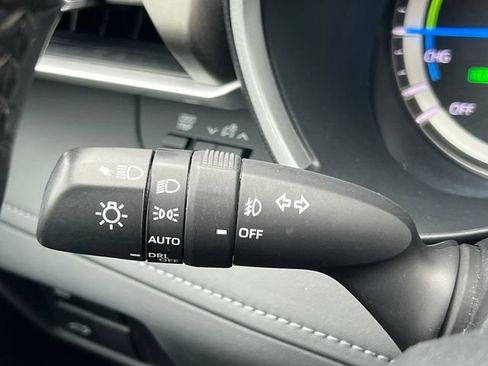 Used 2023 Toyota Highlander XLE AWD/4WD image 22