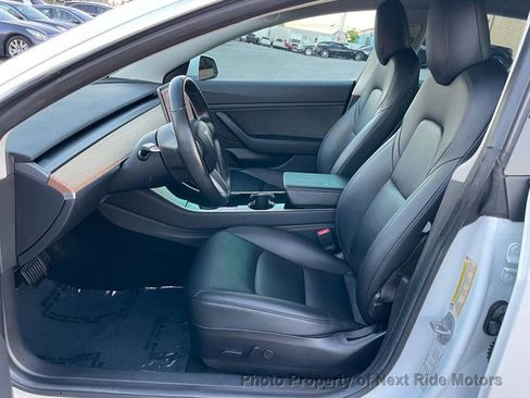 Used 2019 Tesla Model 3 Long Range RWD image 7