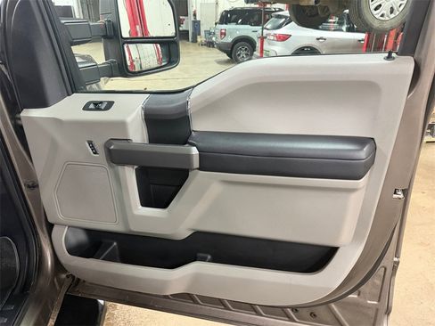 Used 2020 Ford F250 XLT w/ XLT Value Package image 16