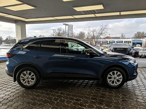 Certified 2023 Ford Escape Active image 4