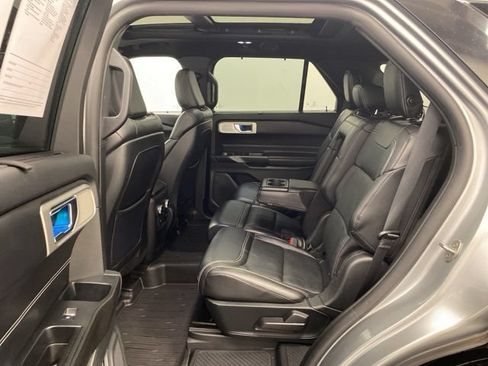 Used 2020 Ford Explorer ST w/ ST Street Pack AWD/4WD image 21
