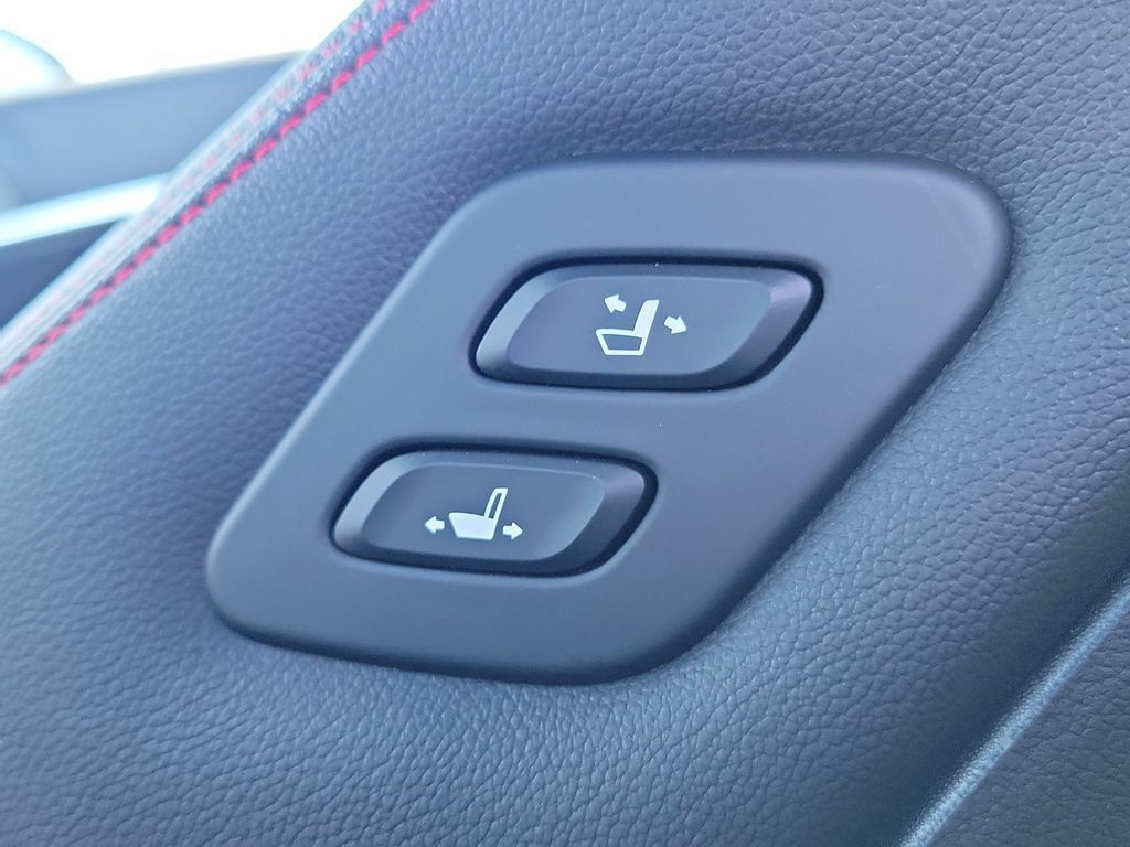 Used 2026 Genesis G70 3.3T Sport Prestige RWD image 10