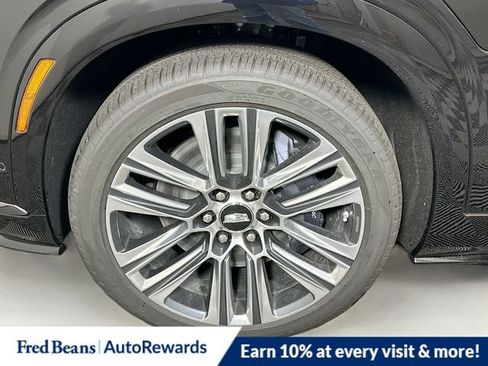 New 2026 Cadillac Vistiq Platinum image 20