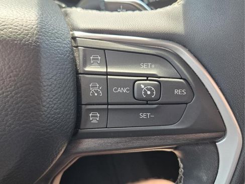 Certified 2024 Jeep Grand Cherokee Limited 4xe AWD/4WD image 33