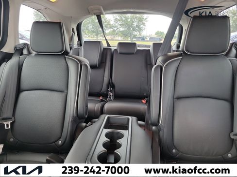 Used 2025 Honda Odyssey Elite image 13