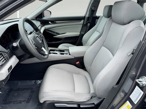 Used 2020 Honda Accord LX image 10