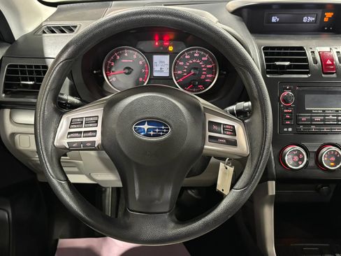 Used 2014 Subaru Forester 2.5i AWD/4WD image 14