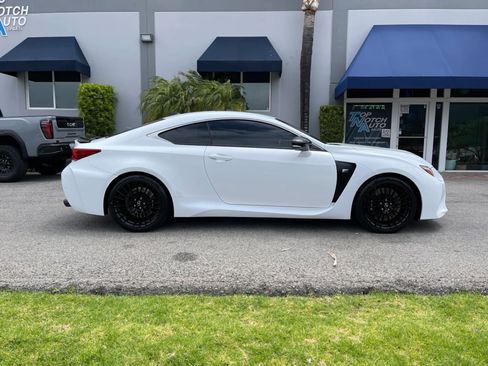 Used 2015 Lexus RC F w/ Premium Package RWD image 4