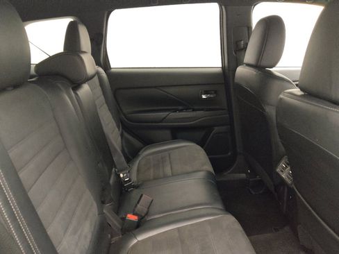 Used 2019 Mitsubishi Outlander LE AWD/4WD image 19