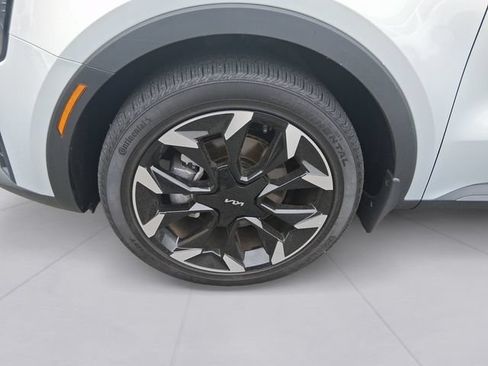 Used 2026 Kia Sorento EX FWD image 9