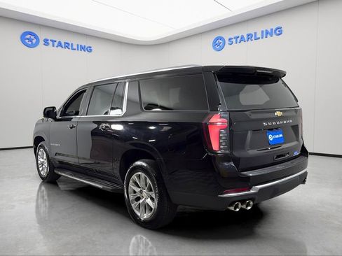 Used 2025 Chevrolet Suburban Premier image 5
