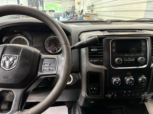Used 2018 RAM 3500 Tradesman w/ Snow Chief Group image 15