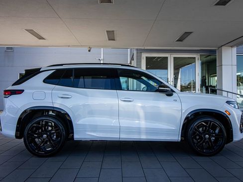 New 2026 Volkswagen Tiguan SE R-Line image 3