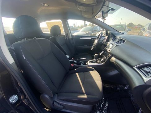 Used 2018 Nissan Sentra S image 11
