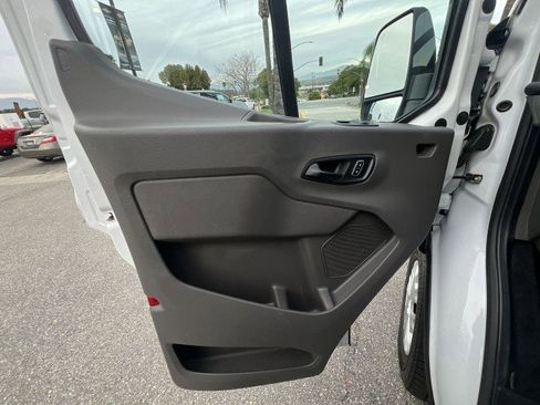 Used 2023 Ford Transit 350 XLT image 22