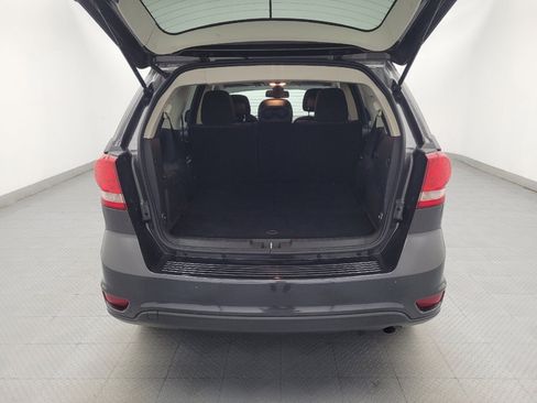 Used 2019 Dodge Journey SE FWD image 29