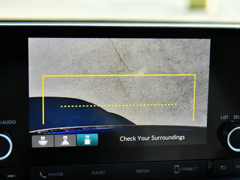 Used 2023 Honda Accord LX image 19