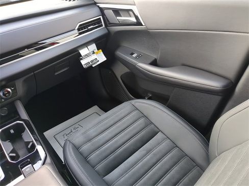 New 2026 Mitsubishi Outlander SE image 19